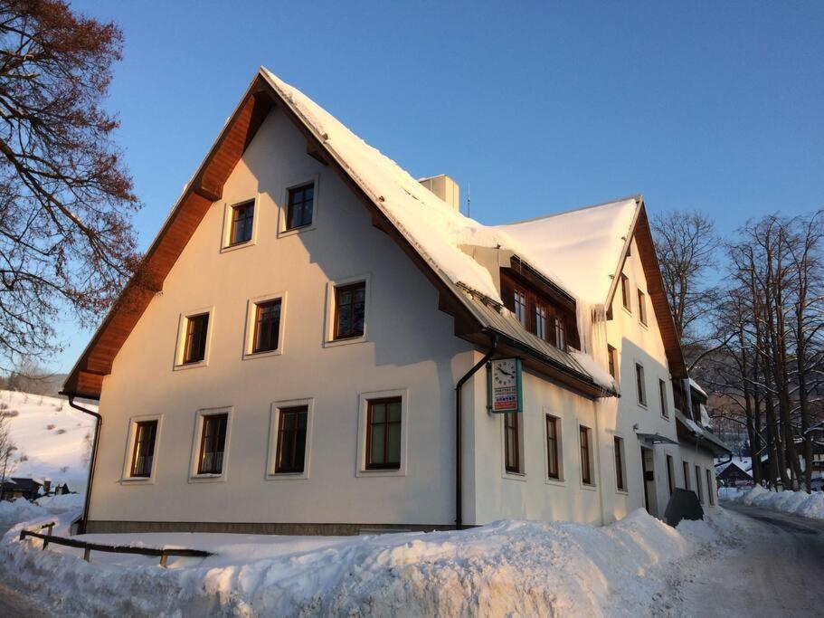 Horsky S Vyhledem Na Lysou Horu Apartment